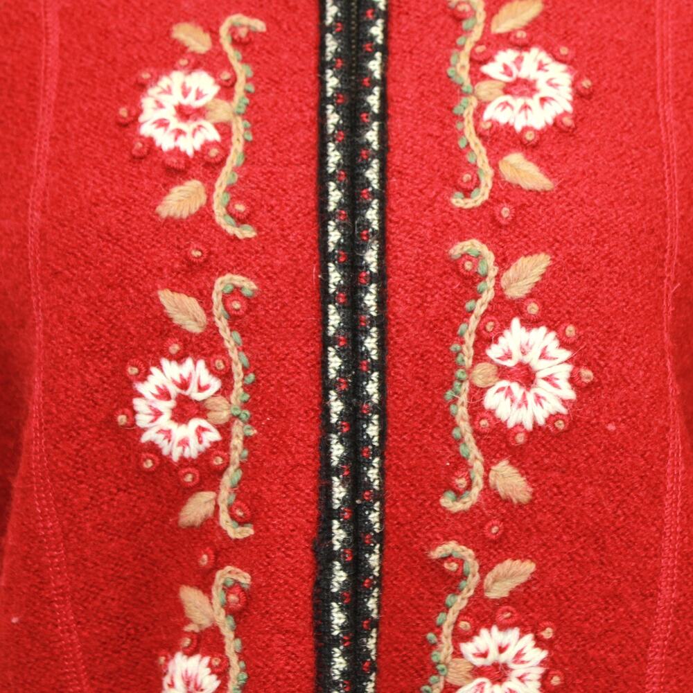 Real Comfort Red 100% Wool Sweater Cardigan Zip Embroidered Floral Cottagecore M - Picture 5 of 8